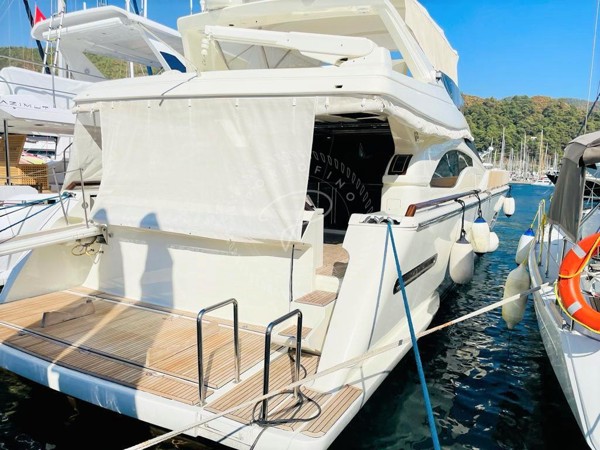 2003/2020 FERRETTI YACHTS 680