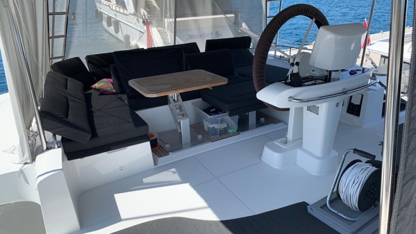2021 LAGOON 52 F