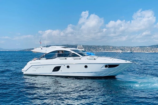 2014 BENETEAU GT 38