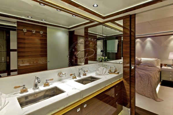 2011/2017 GOLDEN YACHTS CUSTOM 40M