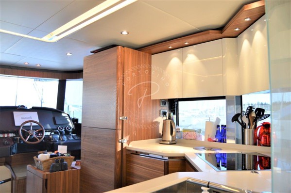 2017 ABSOLUTE NAVETTA 58