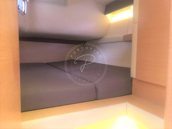2012 AZUREE 40 VOYAGE