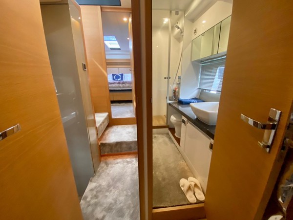 2012 FAIRLINE TARGA 50 GT