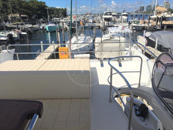 2016 AZIMUT 64 FLY