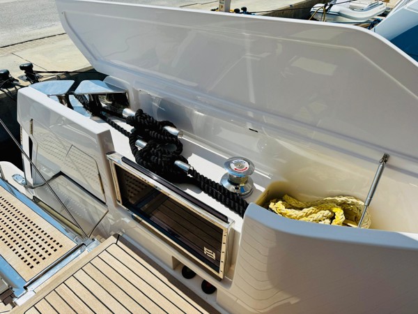 2022 FERRETTI 780