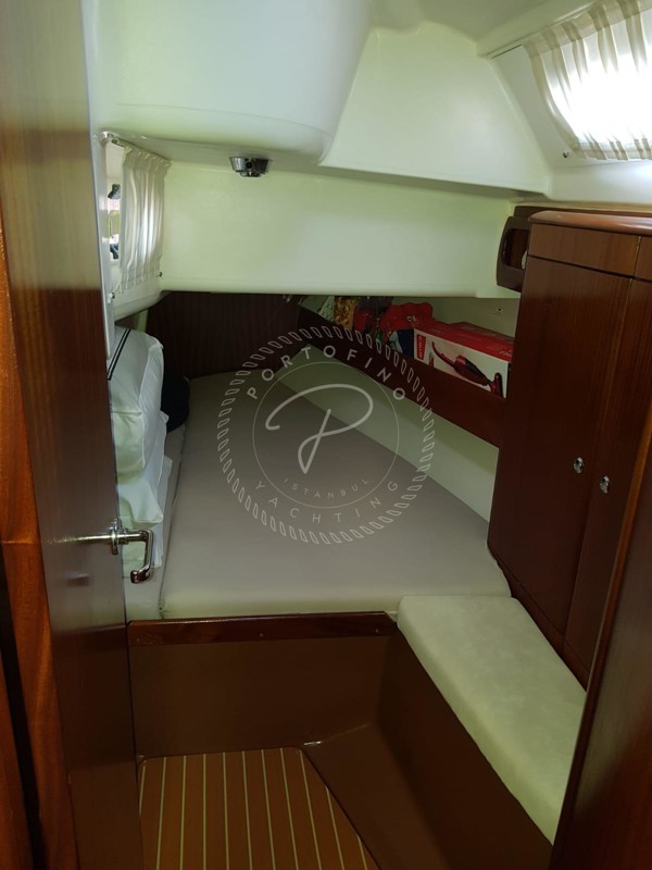 2005 BAVARIA 38 CRUISER