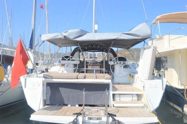 2018 DUFOUR 56 GL EXCLUSIVE