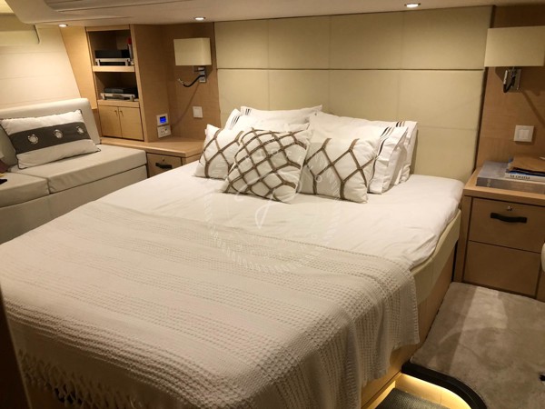 2017 JEANNEAU 64