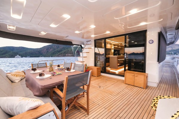 2023 SIRENA 68 