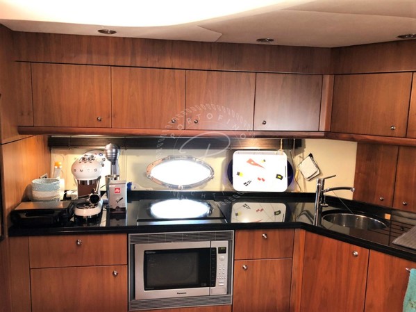 2009 SUNSEEKER PREDATOR 62