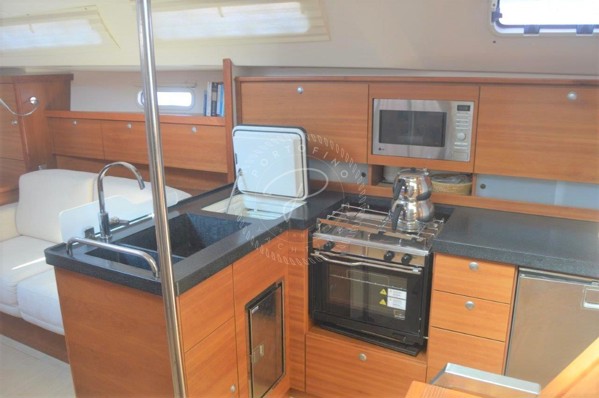 2011 HANSE 470