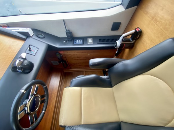 2007 AZIMUT 85