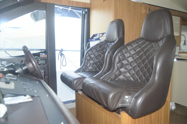 2015 ABSOLUTE 60 FLY
