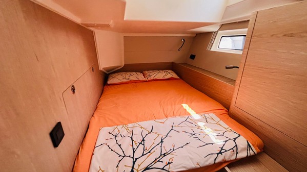 2024 BENETEAU OCEANIS 54