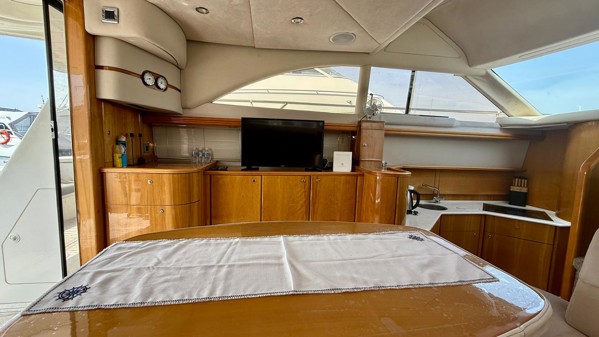 2002 PRINCESS 40