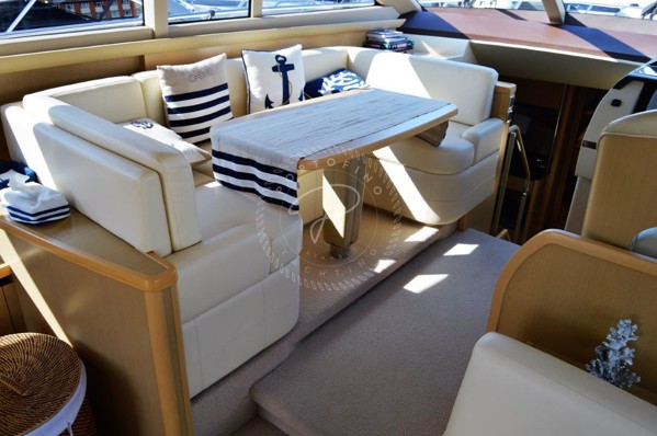 2010 PRINCESS 54
