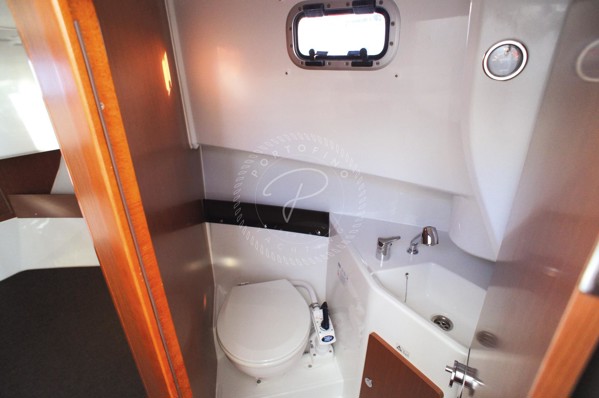 2014 JEANNEAU MF 855 MARLIN