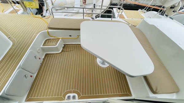 2013 FOUNTAINE PAJOT MAHE 36 EVOLUTION
