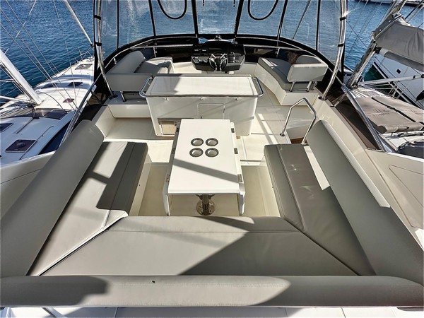 2021 AQUILA 44
