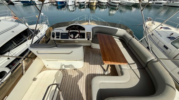 2002 PRINCESS 40