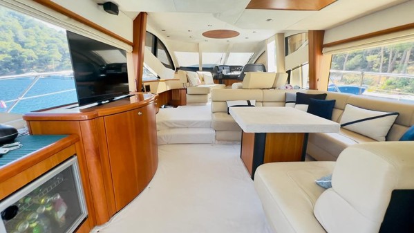 2009 SUNSEEKER MANHATTAN 60
