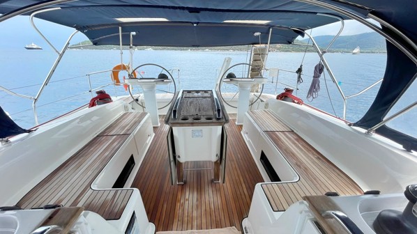2015 BAVARIA 56 CRUISER