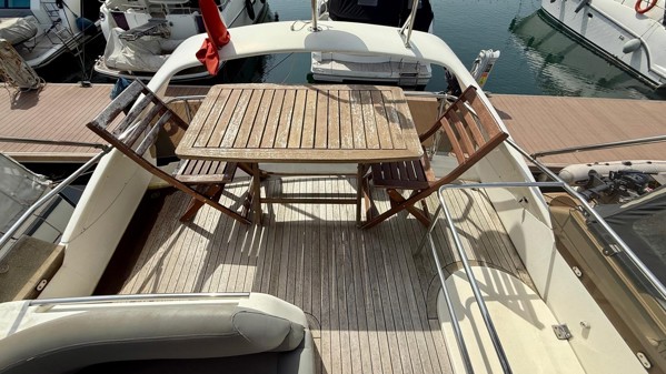 2002 PRINCESS 40