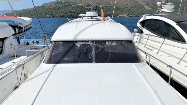 2002 PERSHING 45