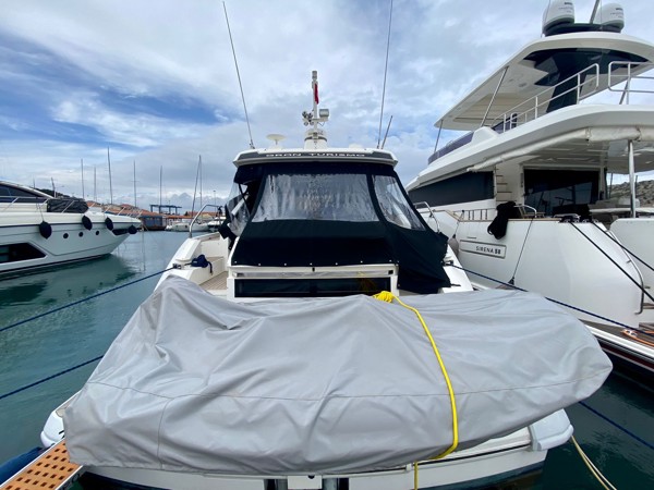 2012 FAIRLINE TARGA 50 GT