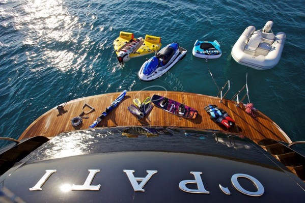 2011/2017 GOLDEN YACHTS CUSTOM 40M