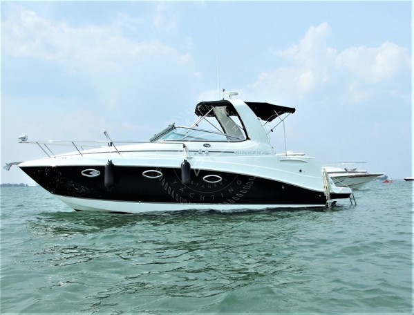 2011 RINKER 280 EC