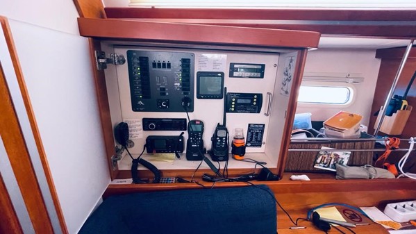 2009 HANSE 370 E 