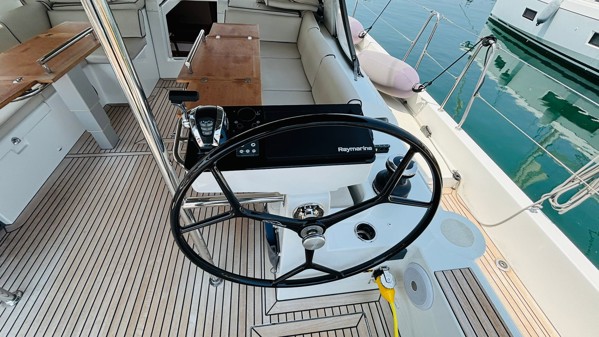 2024 BENETEAU OCEANIS 54