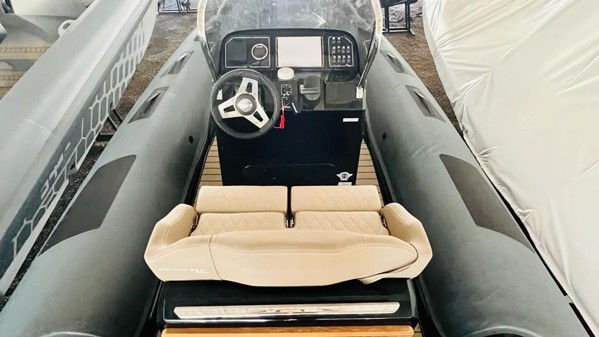 2021 RANIERI CAYMAN 23.0 SPORT