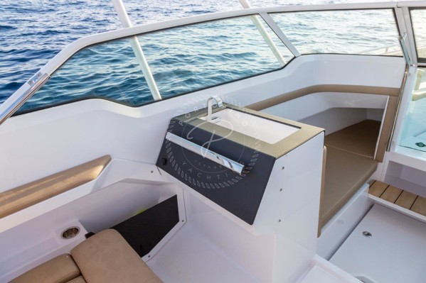 2020 AXOPAR 24 T-TOP