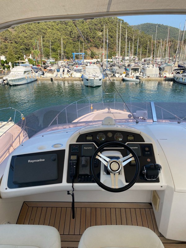 2013 PRINCESS 56 FLY 