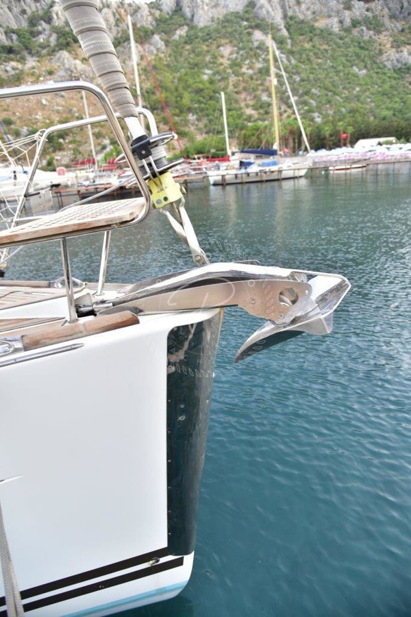 2012 JEANNEAU 53