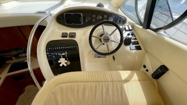 2003 AZIMUT 42 FLY