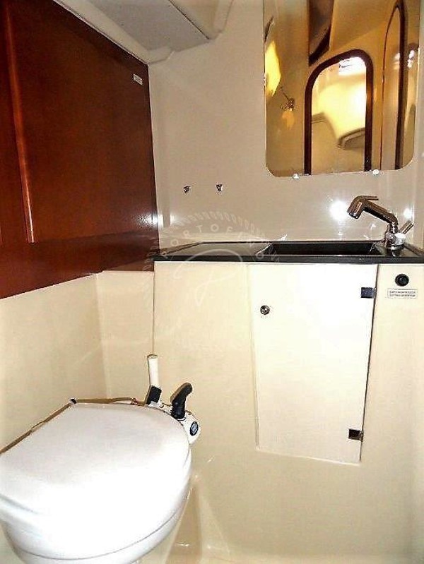 2010 DUFOUR 425 GL
