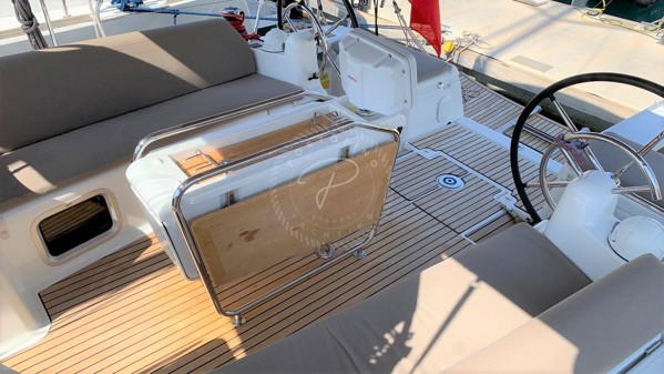 2017 JEANNEAU SUN ODYSSEY 449