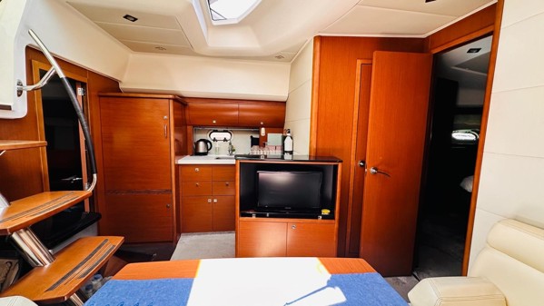 2011 PRESTIGE 440 S 
