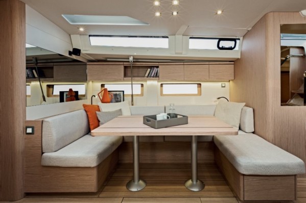 2022 BENETEAU OCEANIS 51.1