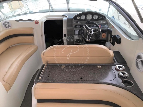 2011 RINKER 280 EC