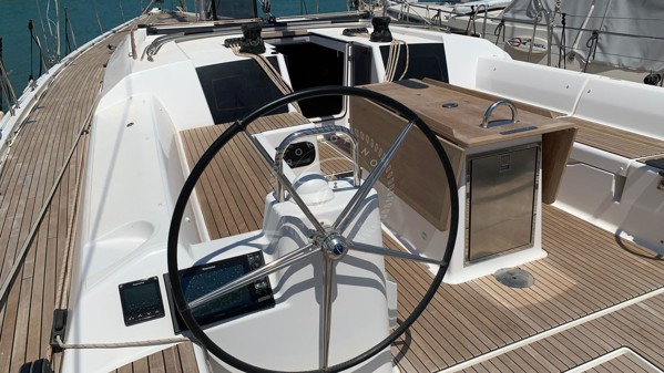 2018 DUFOUR 56 EXCLUSIVE