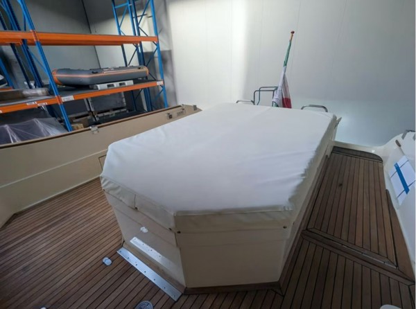 2006 MOCHI CRAFT DOLPHIN 51