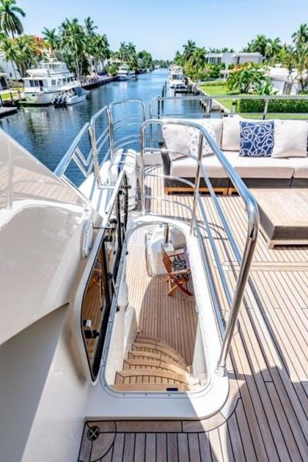 2014 SUNSEEKER MANHATTAN 88