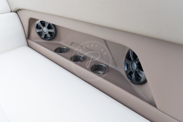 2019 REGAL 28 EXPRESS