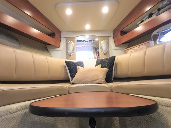 2011 RINKER 280 EC