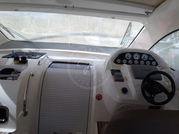 2011 BAVARIA 43 HT