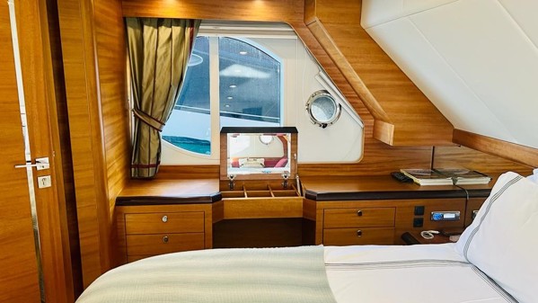 2018 NORTH YACHTS PILOT HOUSE TRAWLER 57